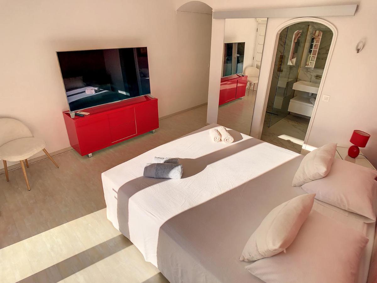 3 Bedrooms Villa Near Cannes - Pool & Jacuzzi - Sea View Mandelieu Eksteriør billede