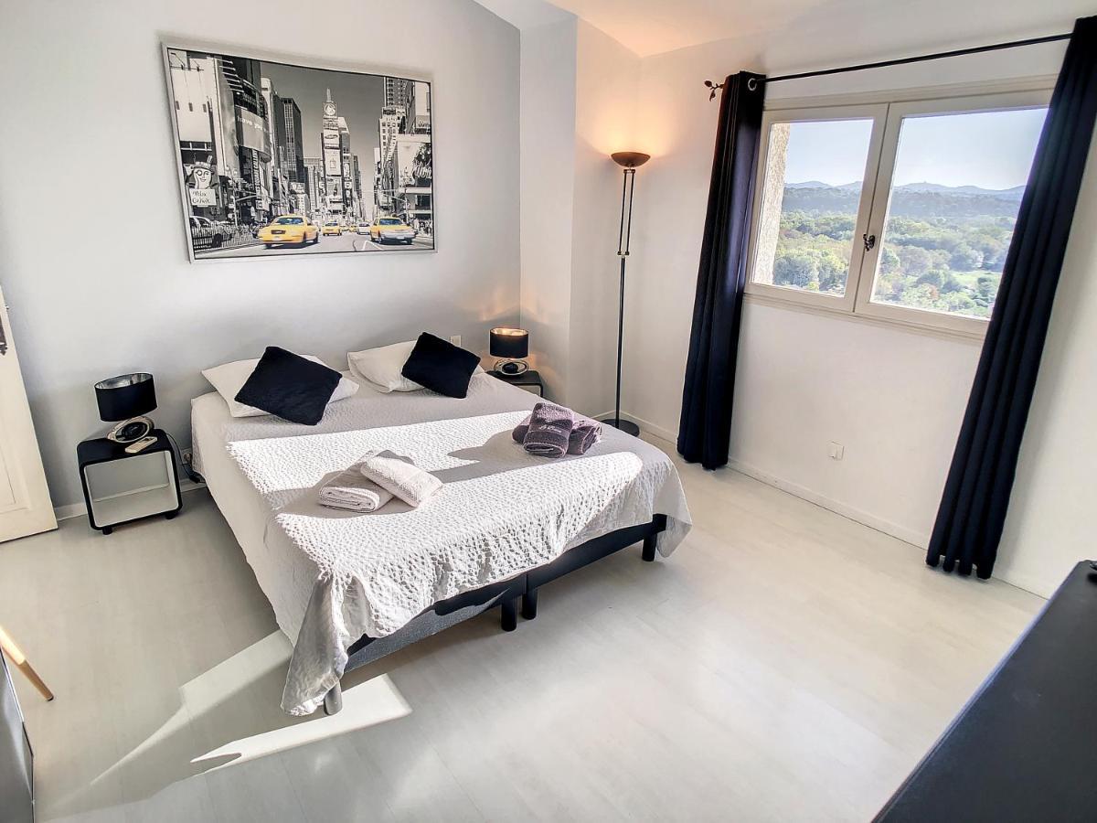 3 Bedrooms Villa Near Cannes - Pool & Jacuzzi - Sea View Mandelieu Eksteriør billede