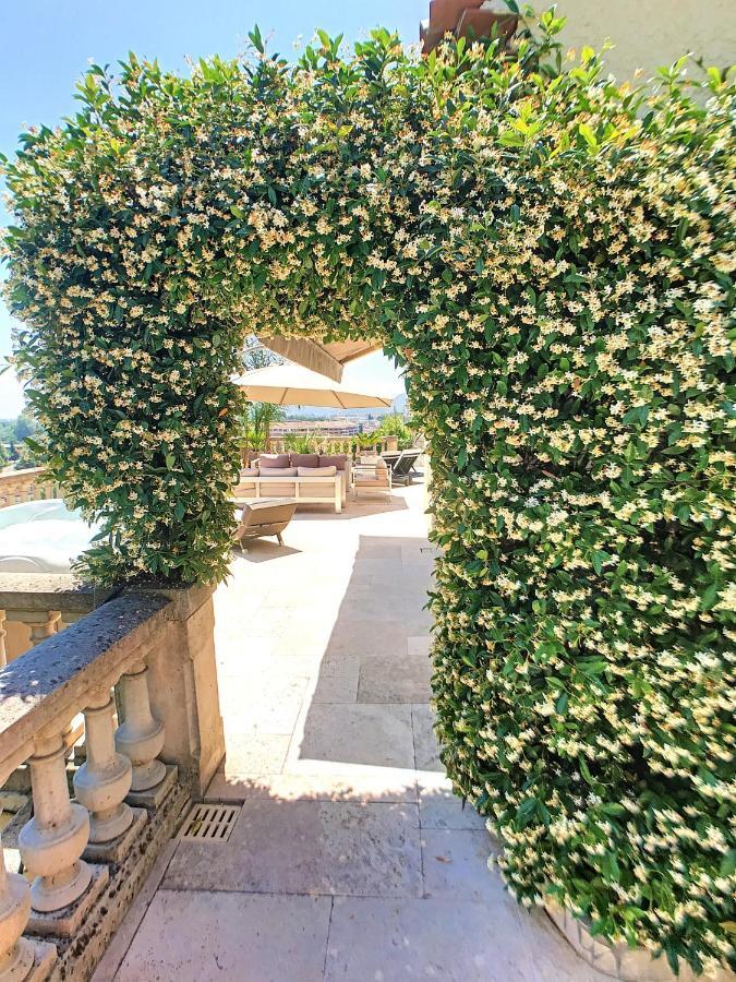 3 Bedrooms Villa Near Cannes - Pool & Jacuzzi - Sea View Mandelieu Eksteriør billede