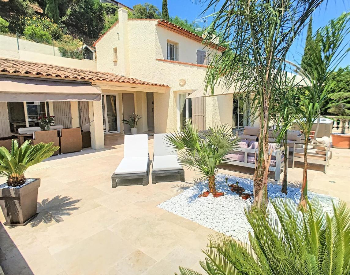 3 Bedrooms Villa Near Cannes - Pool & Jacuzzi - Sea View Mandelieu Eksteriør billede