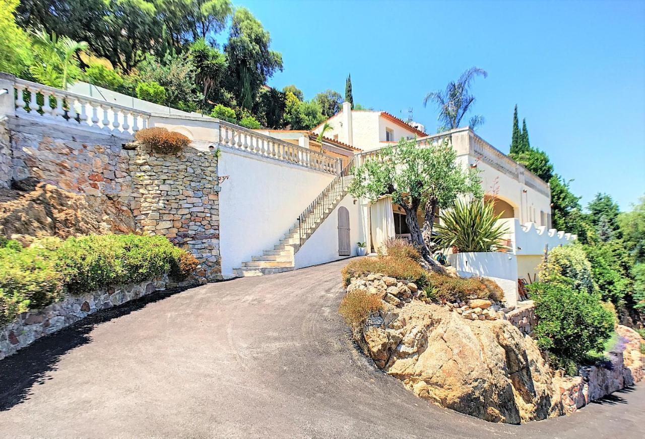 3 Bedrooms Villa Near Cannes - Pool & Jacuzzi - Sea View Mandelieu Eksteriør billede